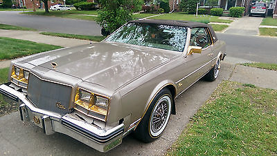 Buick : Riviera Luxury Coupe 2-Door 1985 buick riviera good condition with gold trims ships to usa