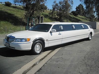 Lincoln : Town Car Limousine Lincoln Town Car Limousine 10 Passenger 129,586 miles, Beautiful Condition