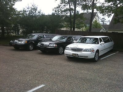 Lincoln : Town Car Signature Limited Sedan 4-Door 2005 lincoln town car stretch limousine 120 10 passengers good condition