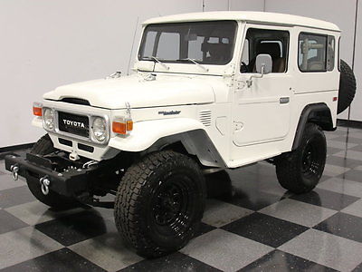 Toyota : Other Land Cruiser FULLY RESTORED FJ40 4X4, CRATE 350 V8, AUTO, 4-WHEEL DISCS, READY FOR ANYTHING!