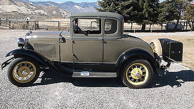 Ford : Model A coupe Model A Ford 1930 coupe