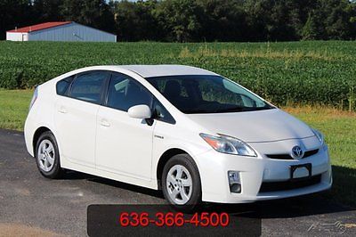 Toyota : Prius Two 2011 used 1.8 l automatic fwd hatchback 4 door hybrid electric mpg wholesale