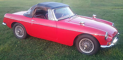 MG : MGB Restored 1965 MG convertible with additional parts car and additional parts