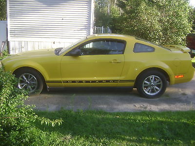 Ford : Mustang GT Coupe 2-Door 2005 ford mustang 56 930 original miles nice like new