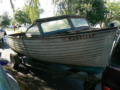 1956 CHRIS CRAFT SEA SKIFF WITH CUSTOM TRAILER