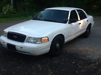 Ford : Crown Victoria Police 2010 ford crown vic p 71 with 133 k very nice car priced to sell