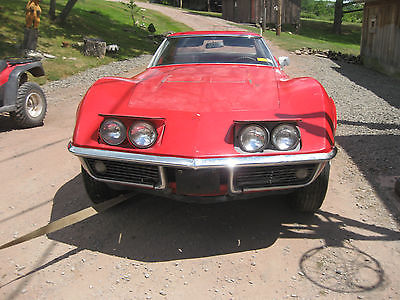 Chevrolet : Corvette CORVETTE 1968 chevrolet corvette 427 4 speed 2 tops fresh out of 40 years storage
