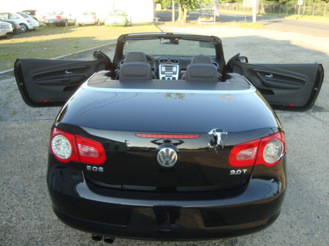 Volkswagen : Eos Convertible Salvage Rebuildable Volkswagen EOS Conv Salvage Rebuildable Repairable Project Wrecked Damaged Fixer