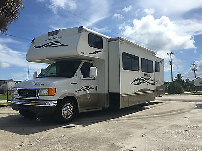 2007 Winnebago Outlook 31C Class C Motorhome with slide out