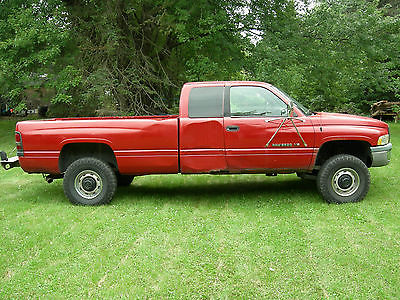 Dodge : Ram 2500 Extended Cab Dodge Ram 2500 4x4 Ext. Cab Long Bed Red