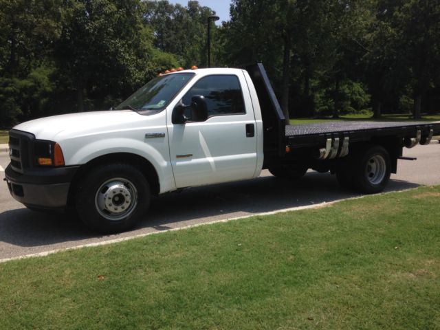Ford : F-350 2WD Reg Cab 2007 ford f 350 cab chassis 2 wd 2 door 12 foot flatbed powerstroke diesel 6.0 l