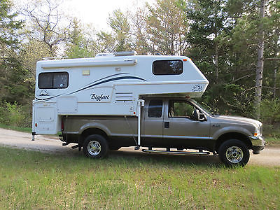 2004 Bigfoot 2500 Series Truck Camper and 2002 Ford F250 Truck