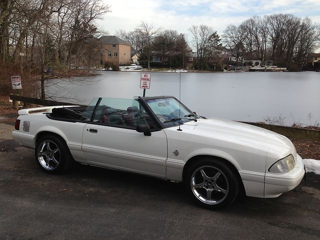 Ford : Mustang 2dr Converti 1993 ford mustang convertible gt low miles showroom new collector rare white wow