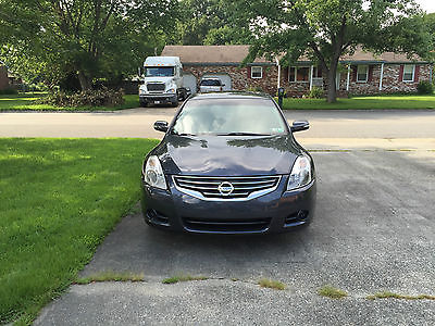 Nissan : Altima S 2010 nissan altima loaded low miles excellent condition