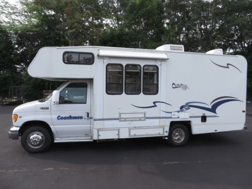 2001 Coachmen Catalina Sport R/V Camper Sport M-239 Ford Class C Motorhome