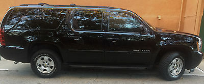 Chevrolet : Suburban LT 1500 2013 black chevrolet suburban lt 1500 black interior sunroof dual dvd monitors