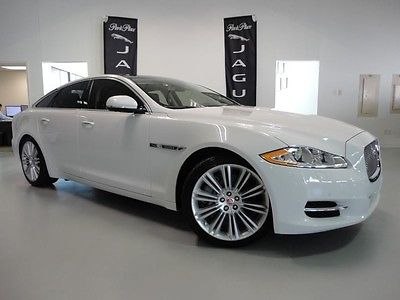 Jaguar : XJ Supercharged Panoramic Roof Reverse Camera Bluetooth Heated and Cooled Seats