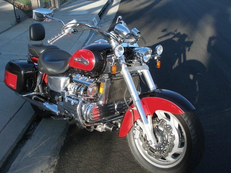 2000 Honda Valkyrie Tourer, 24k mi, 2016 Registration