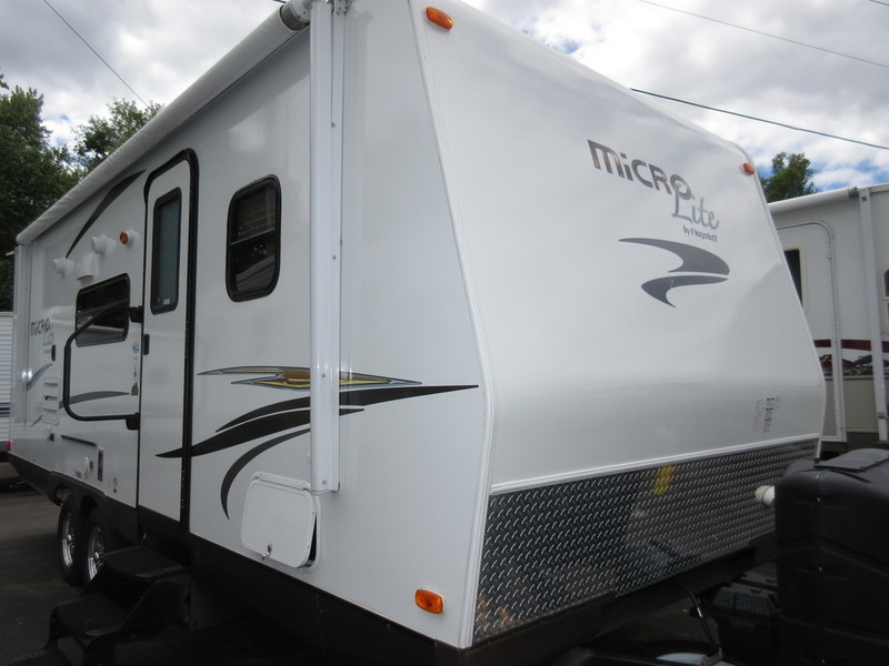 2014 Forest River Flagstaff Micro Lite 25BHS