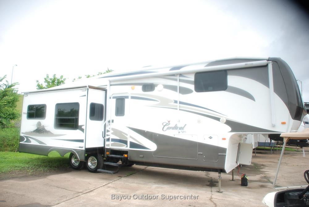 2009 Forest River Cardinal 33TS