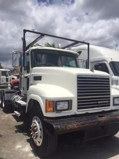 2008 Mack Ch613  Cab Chassis