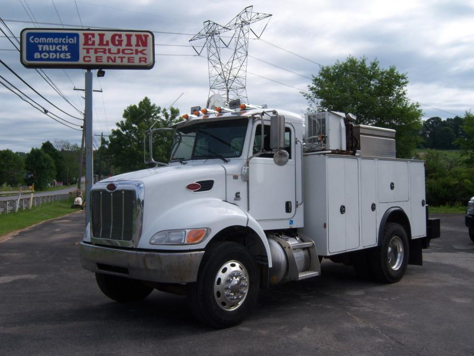 2007 Peterbilt 330  Utility Truck - Service Truck