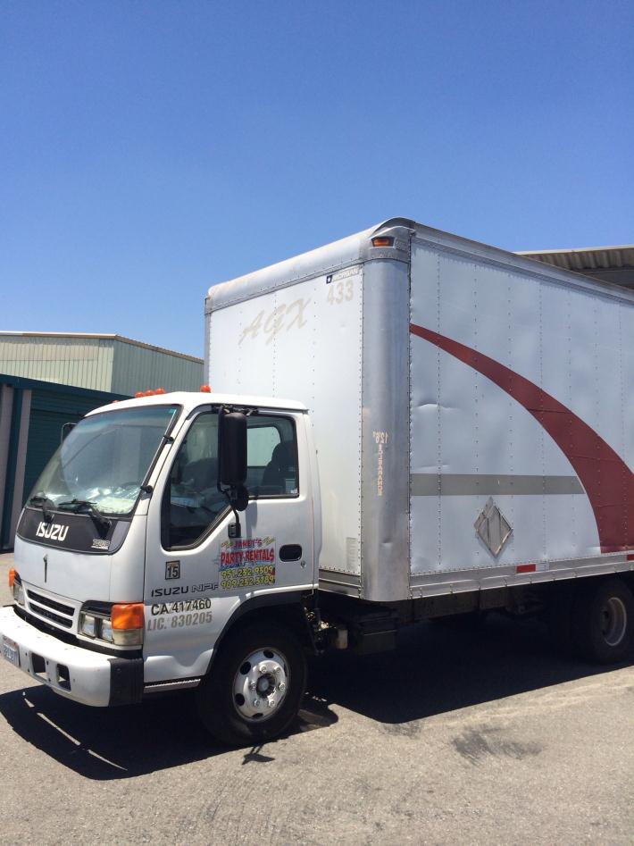 2004 Isuzu Npr  Box Truck - Straight Truck