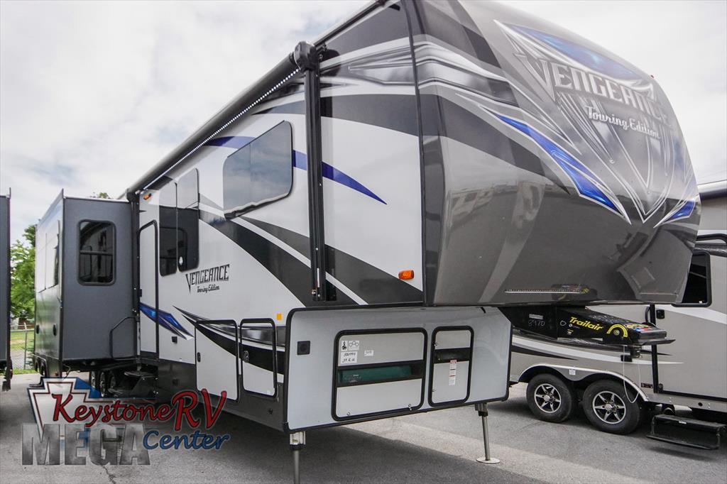 2017 Forest River Vengeance Touring Edition 39R12