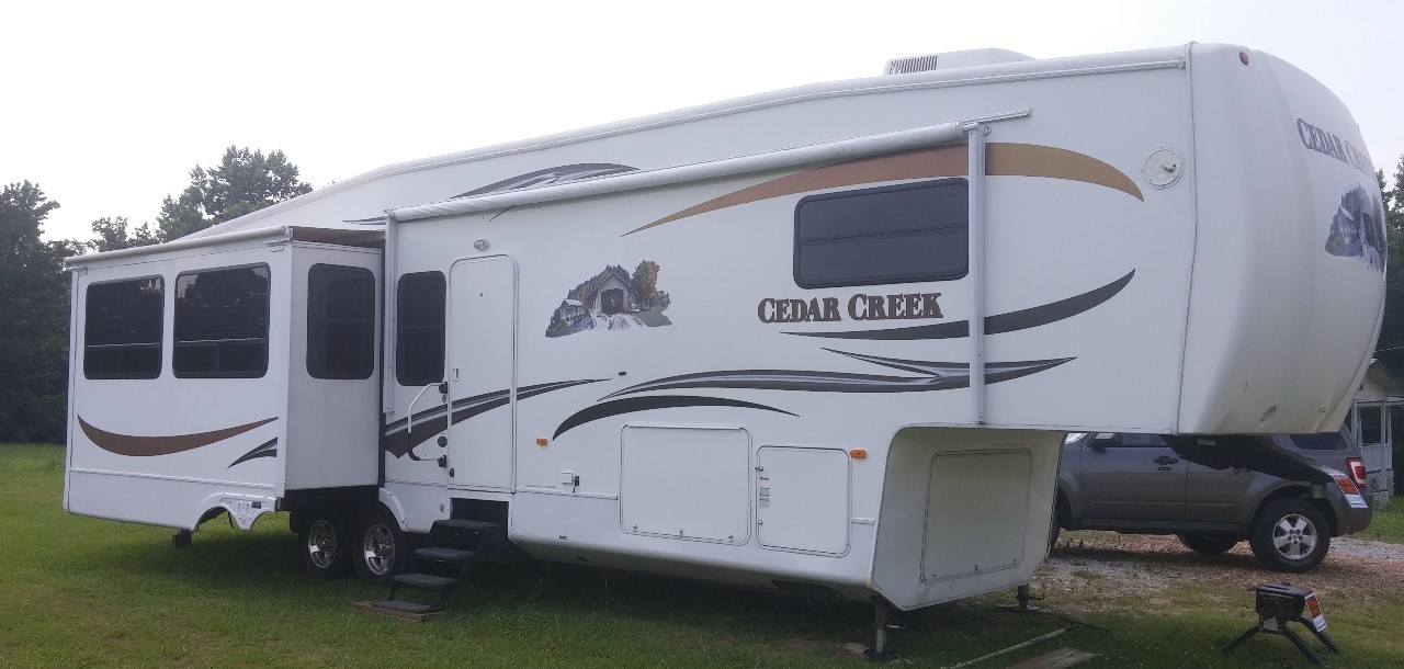 2010 Forest River Cedar Creek Fifth Wheel 36RE