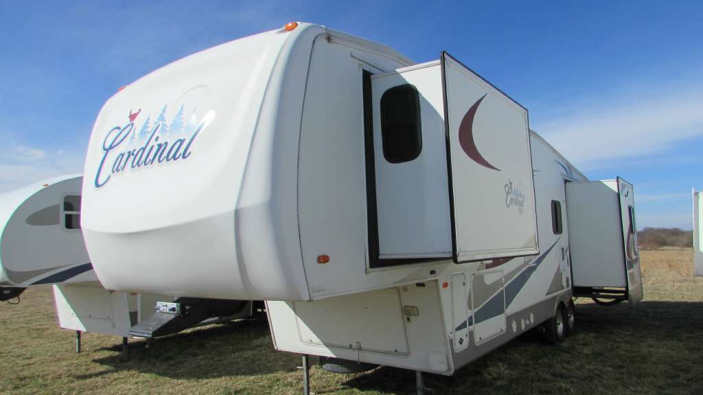 2006 Forest River Cardinal 34TS