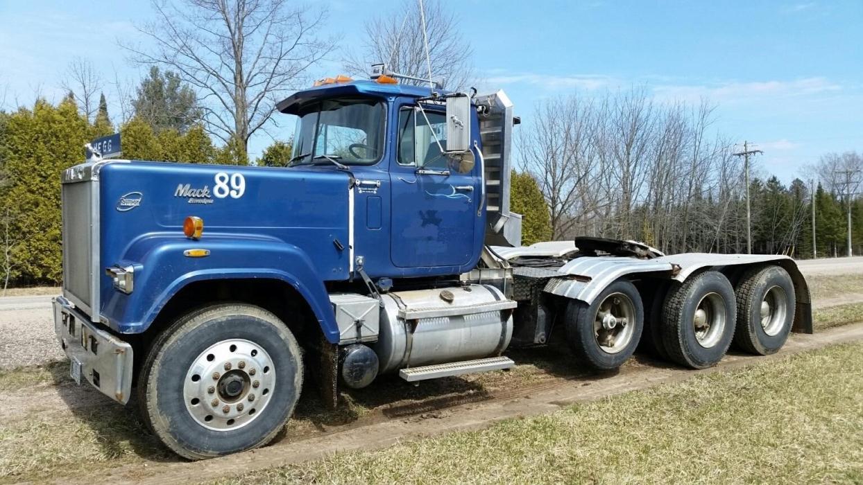 1989 Mack Superliner Rw613  Conventional - Day Cab