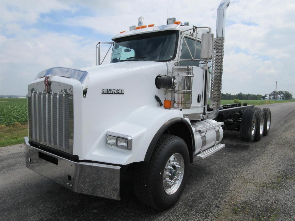 2012 Kenworth T800  Cab Chassis