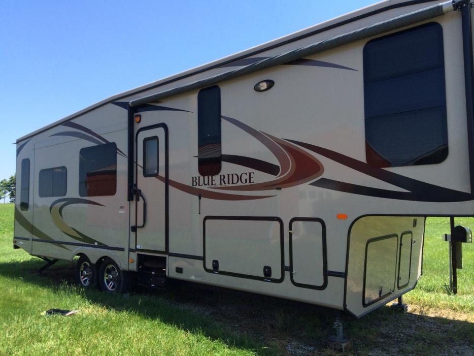 2012 Forest River Blue Ridge 3025RL