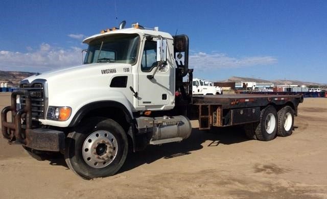 2006 Mack Cv713  Winch Truck