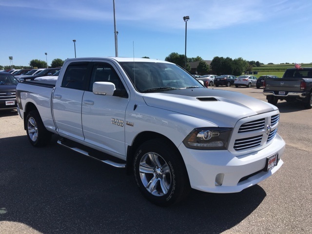 2014 Ram 1500  Crew Cab