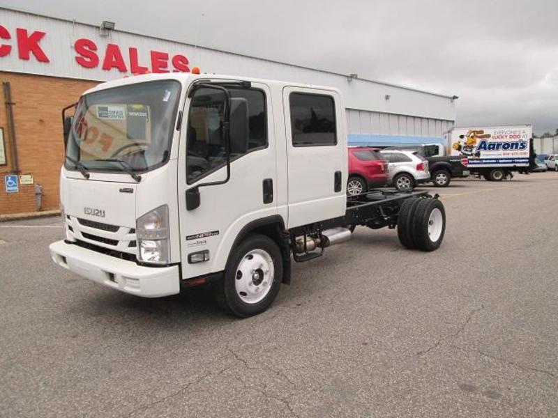 2016 Isuzu Trucks Npr  Cab Chassis