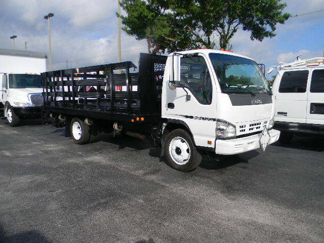 2007 Isuzu Nqr  Flatbed Truck