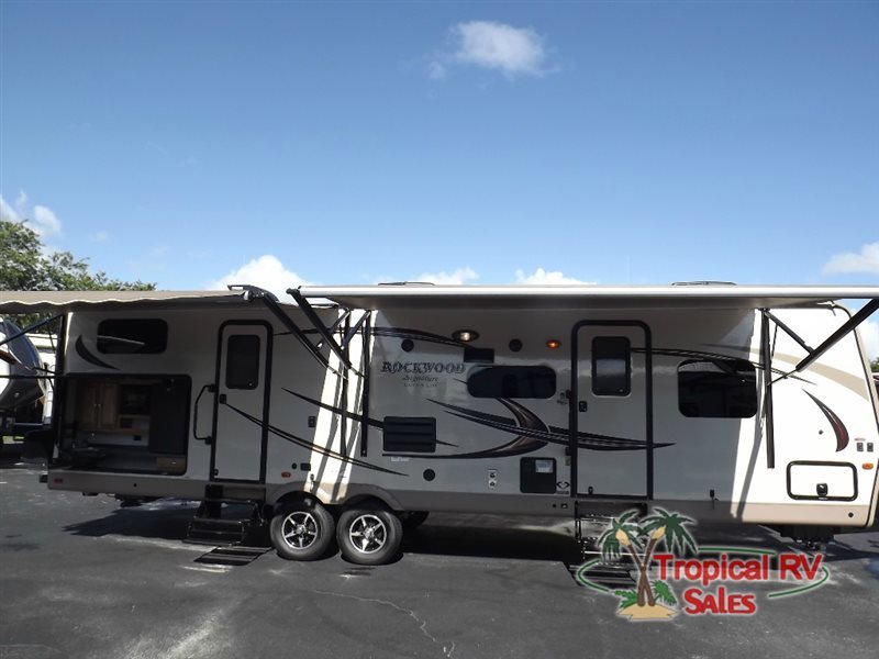 2017 Forest River Rv Rockwood Signature Ultra Lite 8312SS