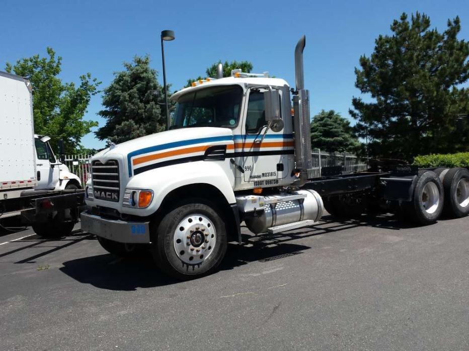 2005 Mack Cv713 Granite  Conventional - Day Cab