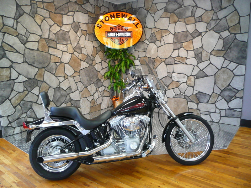 2004 Harley-Davidson FXST - Softail Standard
