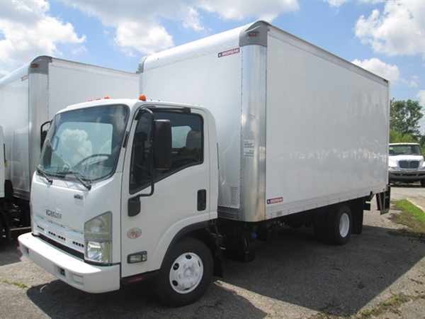 2011 Isuzu Npr Hd  Box Truck - Straight Truck