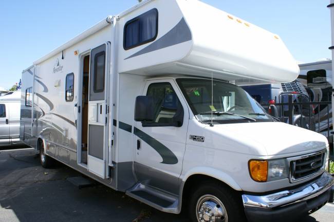 2005 Forest River Forester 3101SS