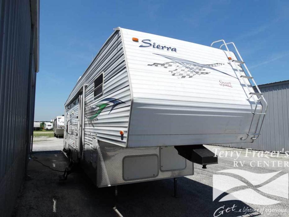 2005 Forest River Sierra F37