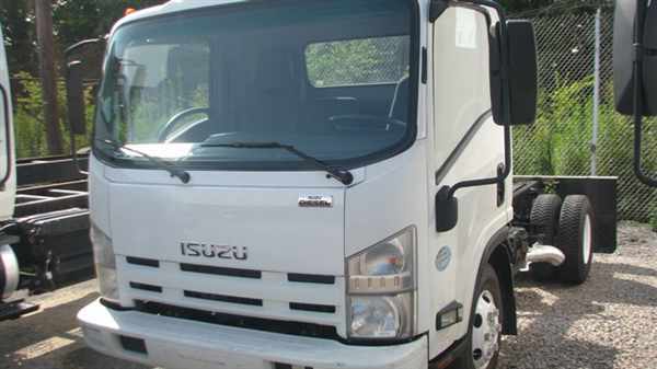 2009 Isuzu Npr Hd  Box Truck - Straight Truck
