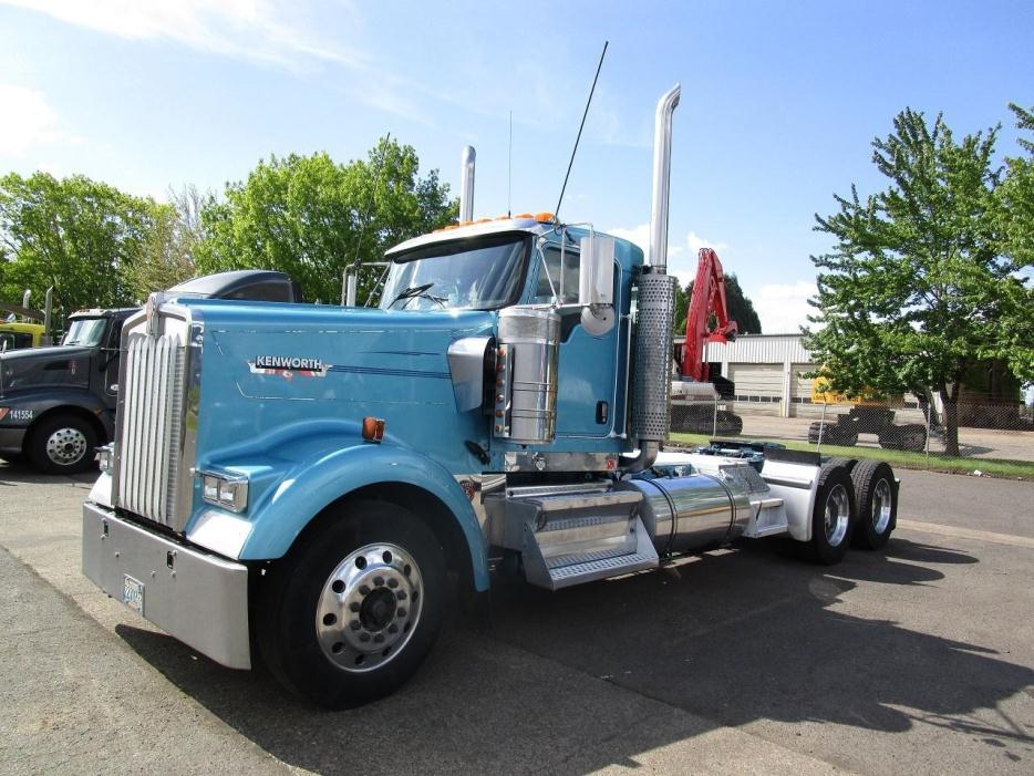 2007 Kenworth W900l  Conventional - Day Cab