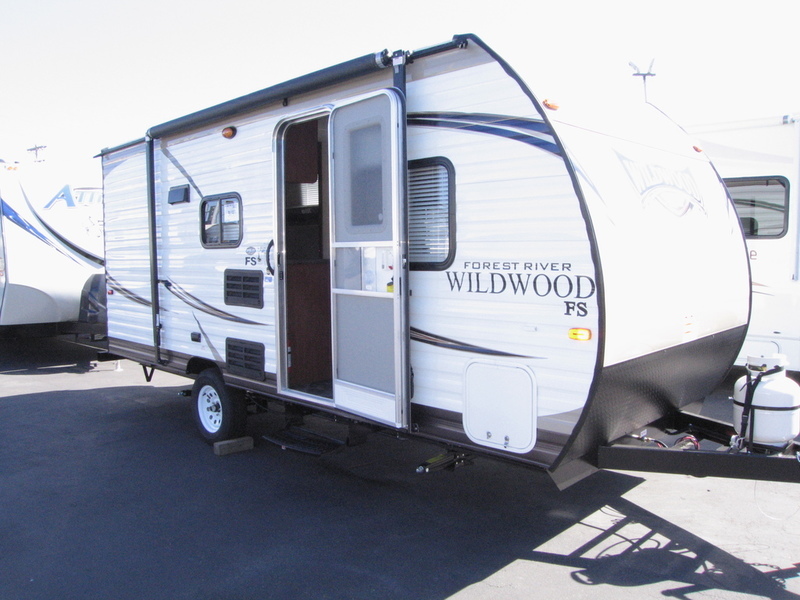 2017 Forest River Wildwood X-Lite 175 BH