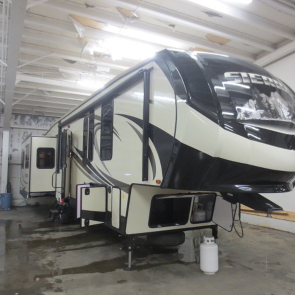 2016 Forest River Sierra 371REBH