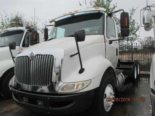 2008 International 8600  Conventional - Day Cab