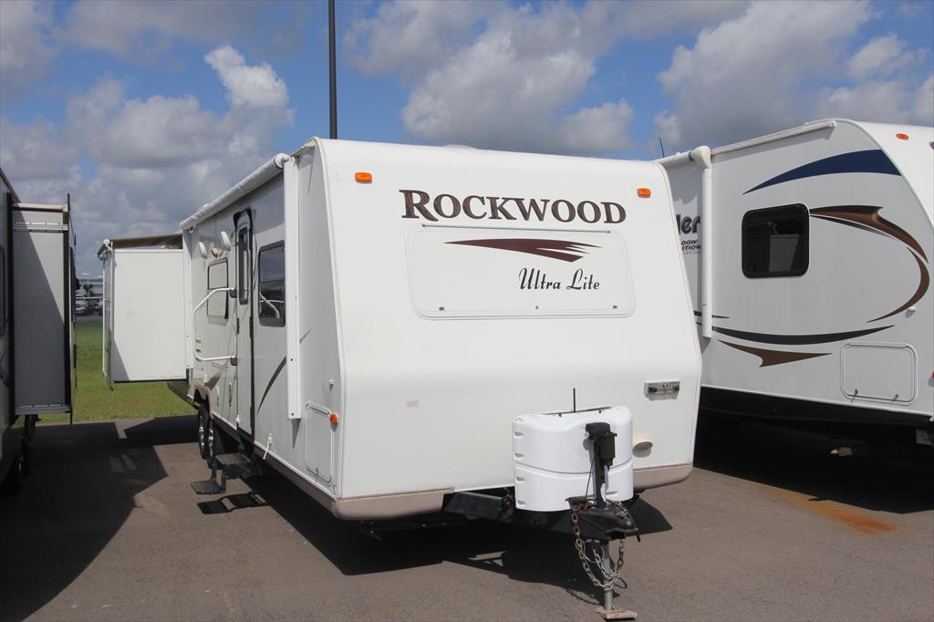 2010 Forest River Rockwood 8318SS W/S