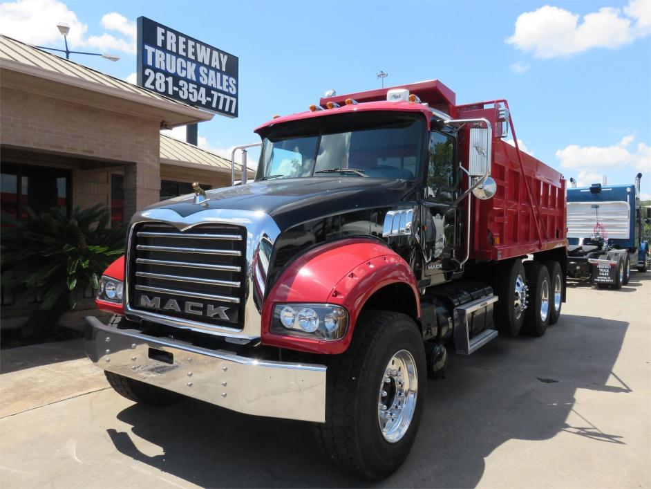 2013 Mack Granite Gu713  Dump Truck